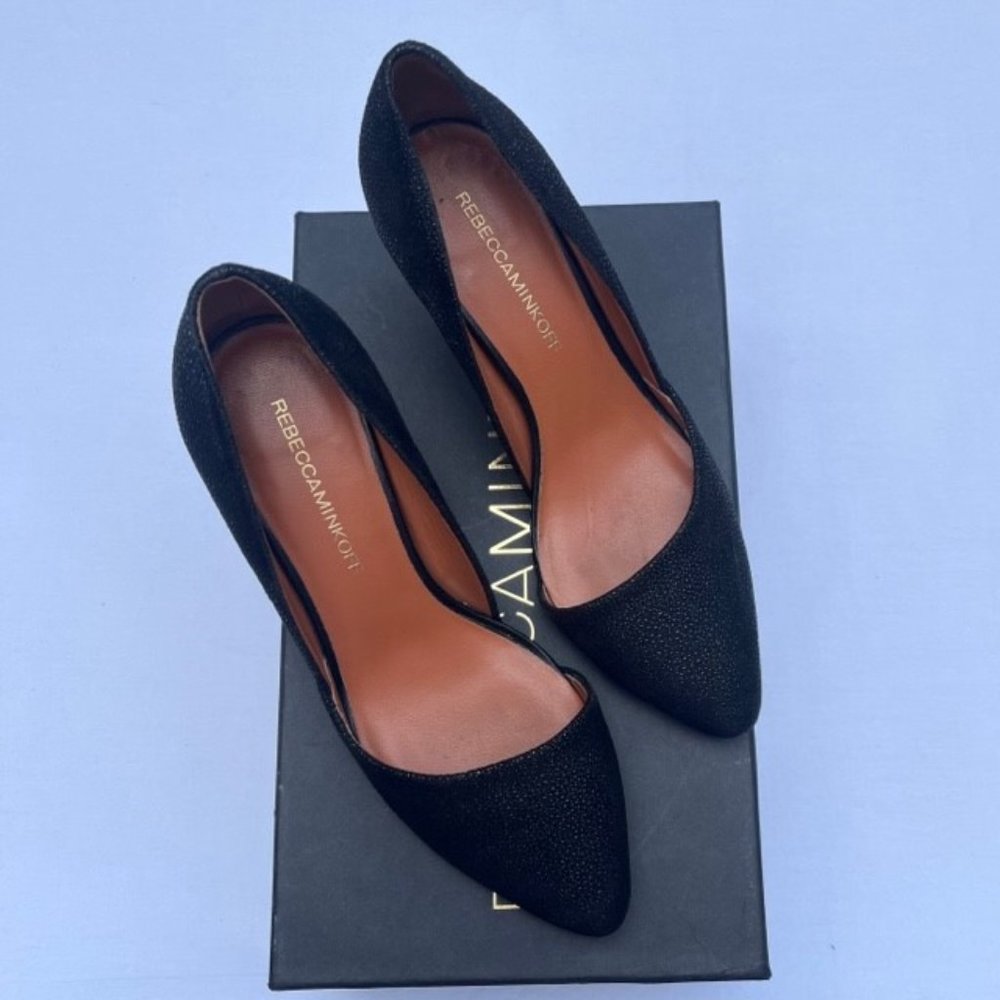 REBECCA MINKOFF Brie D'Orsay Black Stingray Print Pumps Size 6 1/2M - Picture 2 of 14